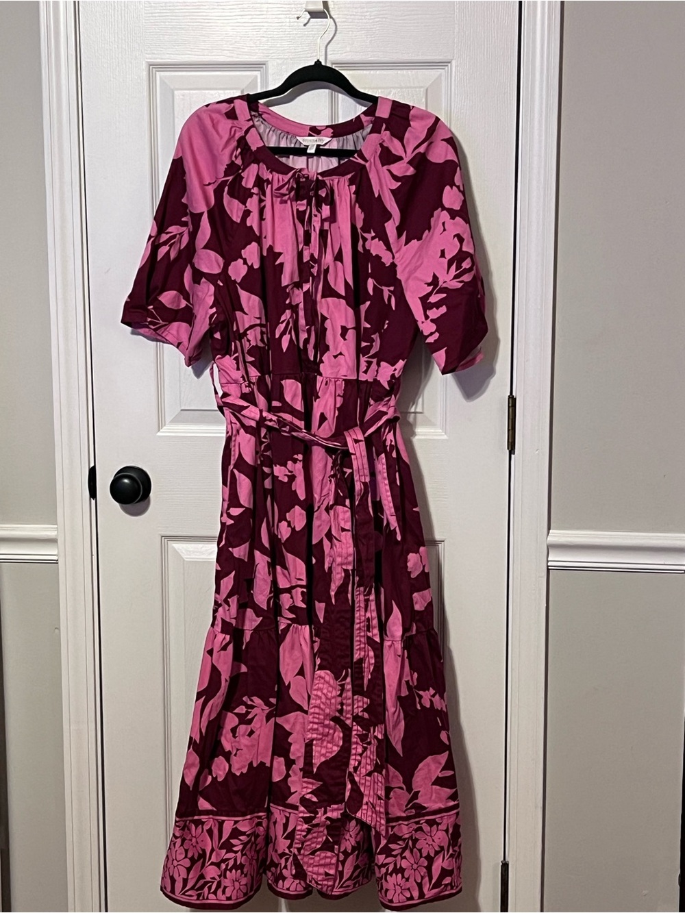 Crown & Ivy 2X Pink Burgundy Floral Maxi Dress Tie Waist